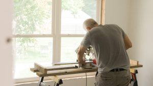 Rénovation de fenêtres : ce que vous pouvez faire vous-même et ce qu&rsquo;il vaut mieux confier à un professionnel